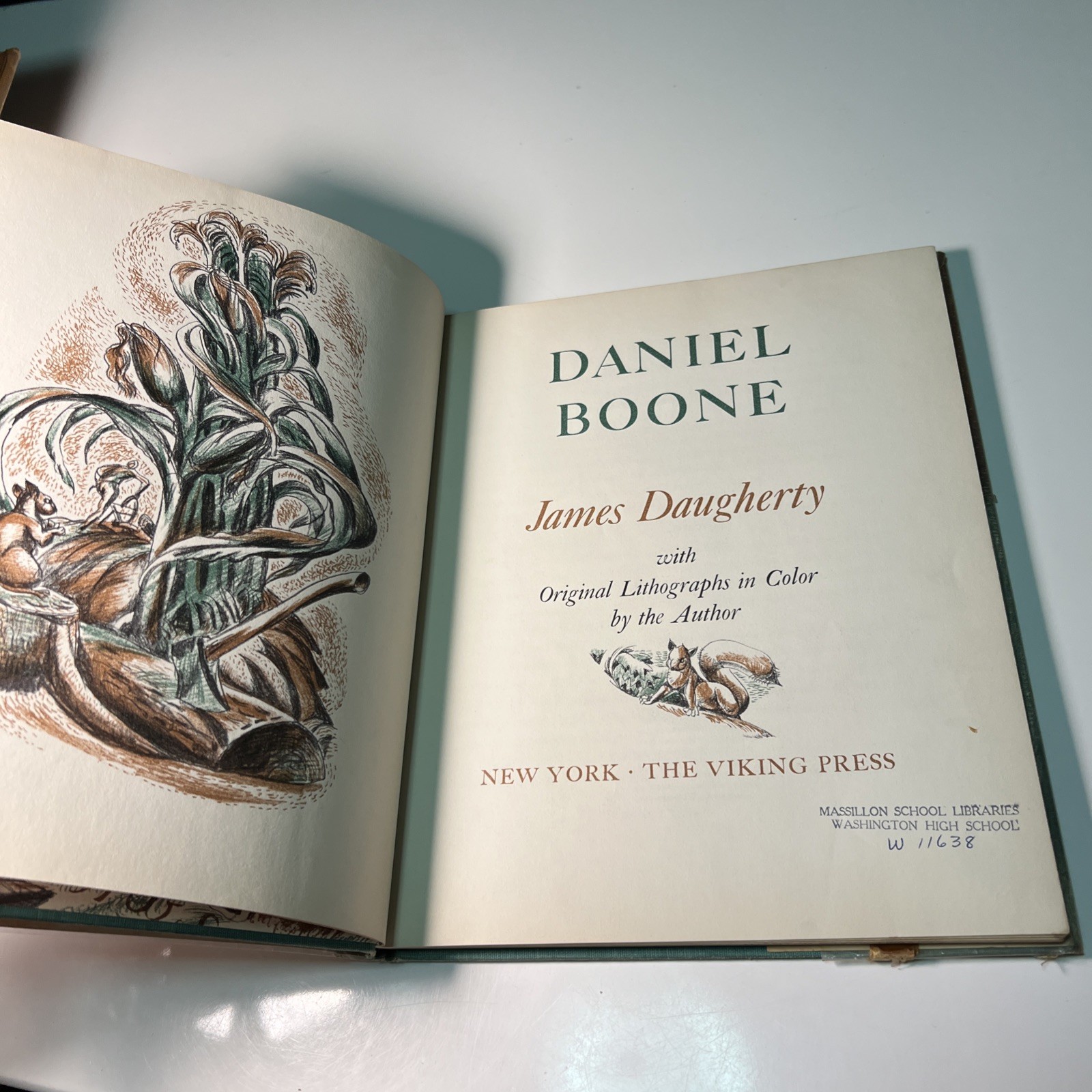 Daniel Boone By James Daugherty 1962 9th Printing Ex Library