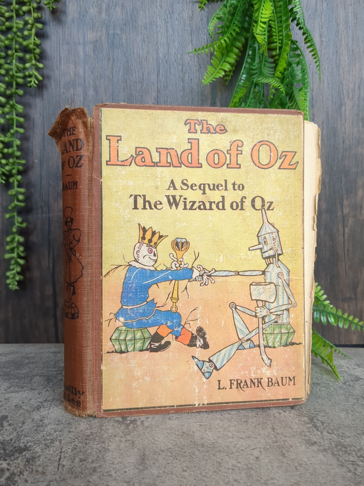 The Land of Oz A Sequel to The Wizard of Oz L Frank Baum Reilly & Britton