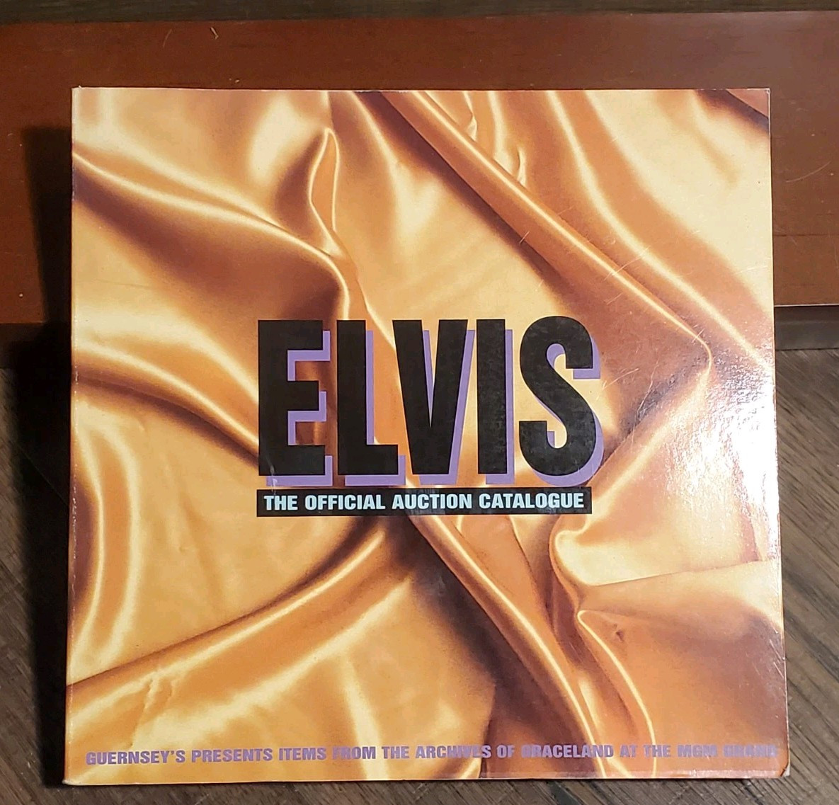 ELVIS The Official Auction Catalogue Stories Pics & Items from Graceland & MGM