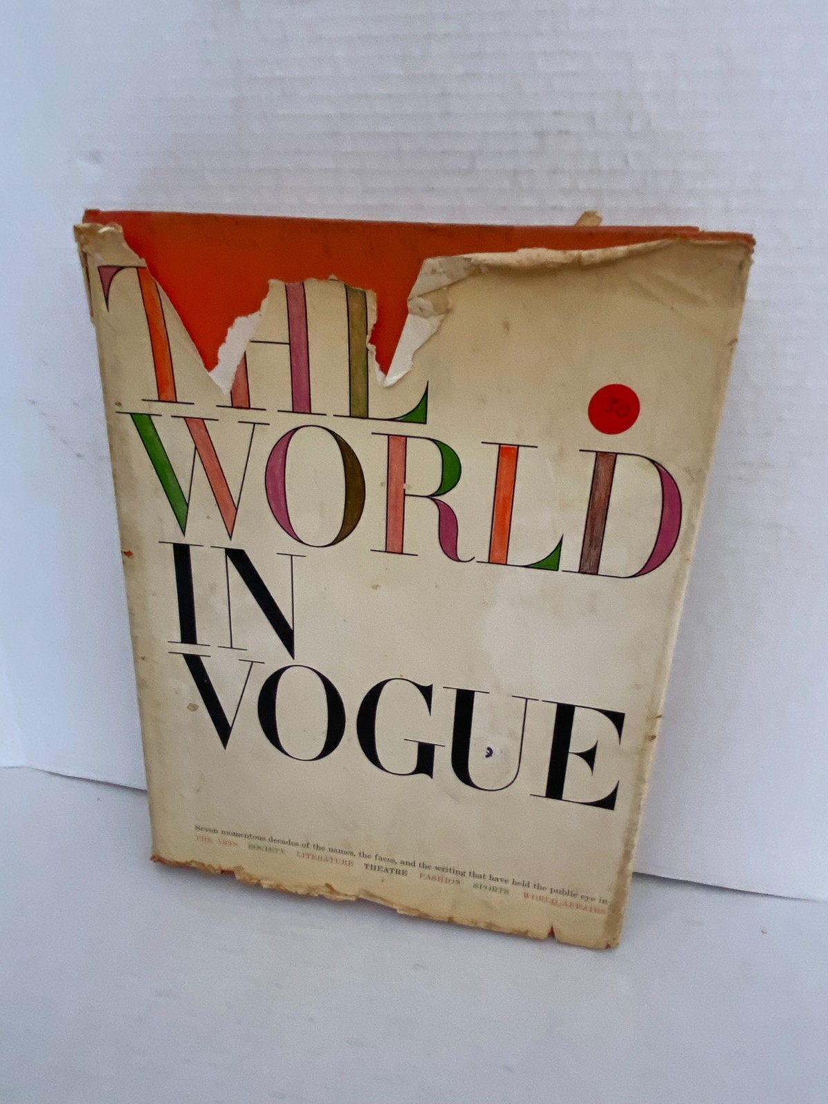 Vintage THE WORLD IN VOGUE HC/DJ Second Printing Viking Press 1963