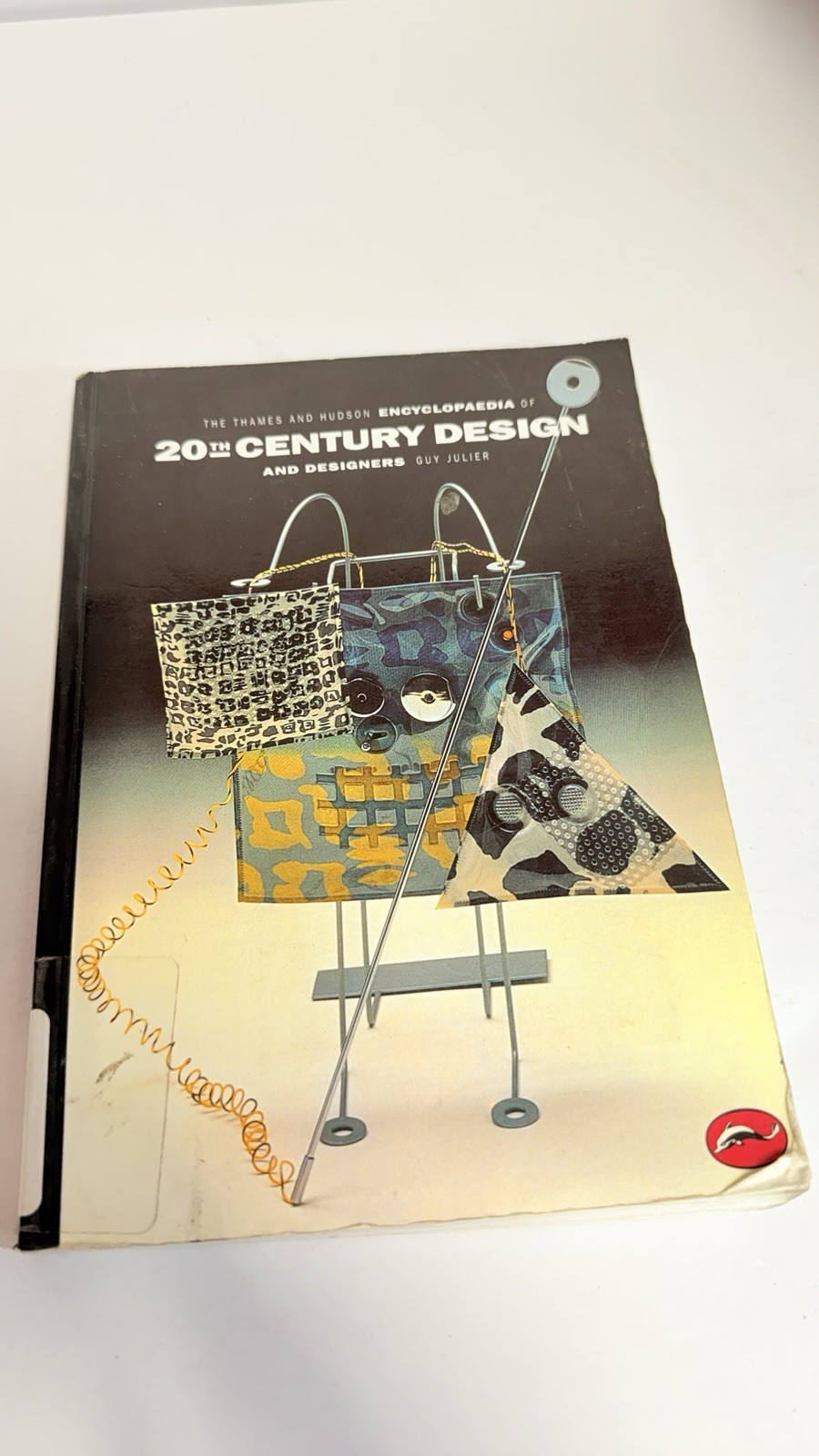 Thames and Hudson Encyclopedia of 20th Century Design and Designers by Guy…