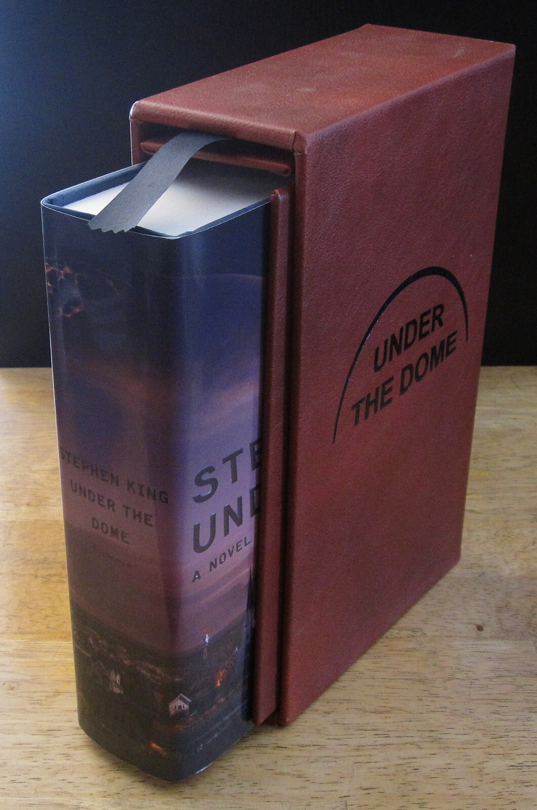 UNDER THE DOME (2009) STEPHEN KING SIGNED, 1ST EDITION, EVENT TICKET & PAMPHLET
