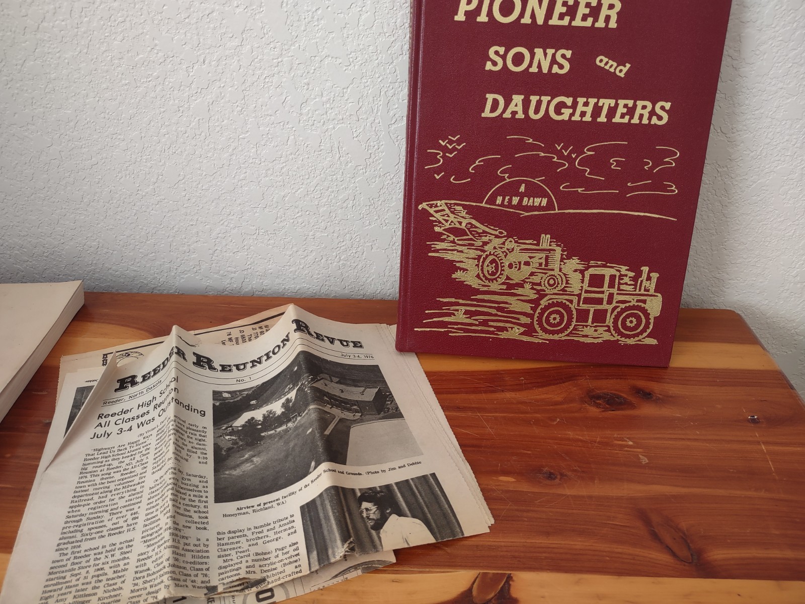 1980 Pioneer Sons & Daughters Adams County North Dakota HC History Book Hettinge