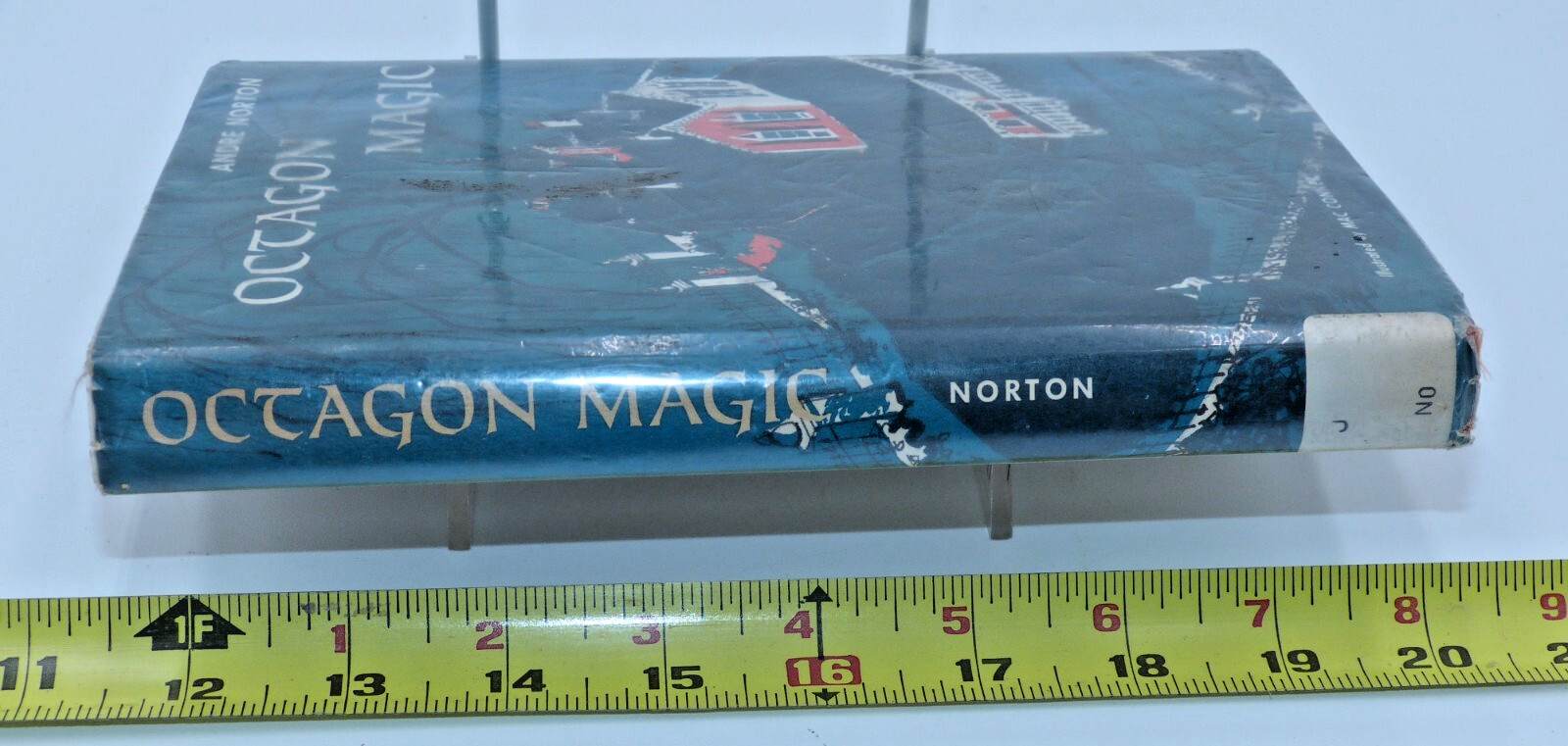 Andre Norton OCTAGON MAGIC First Edition in jacket 1968 Ex Library