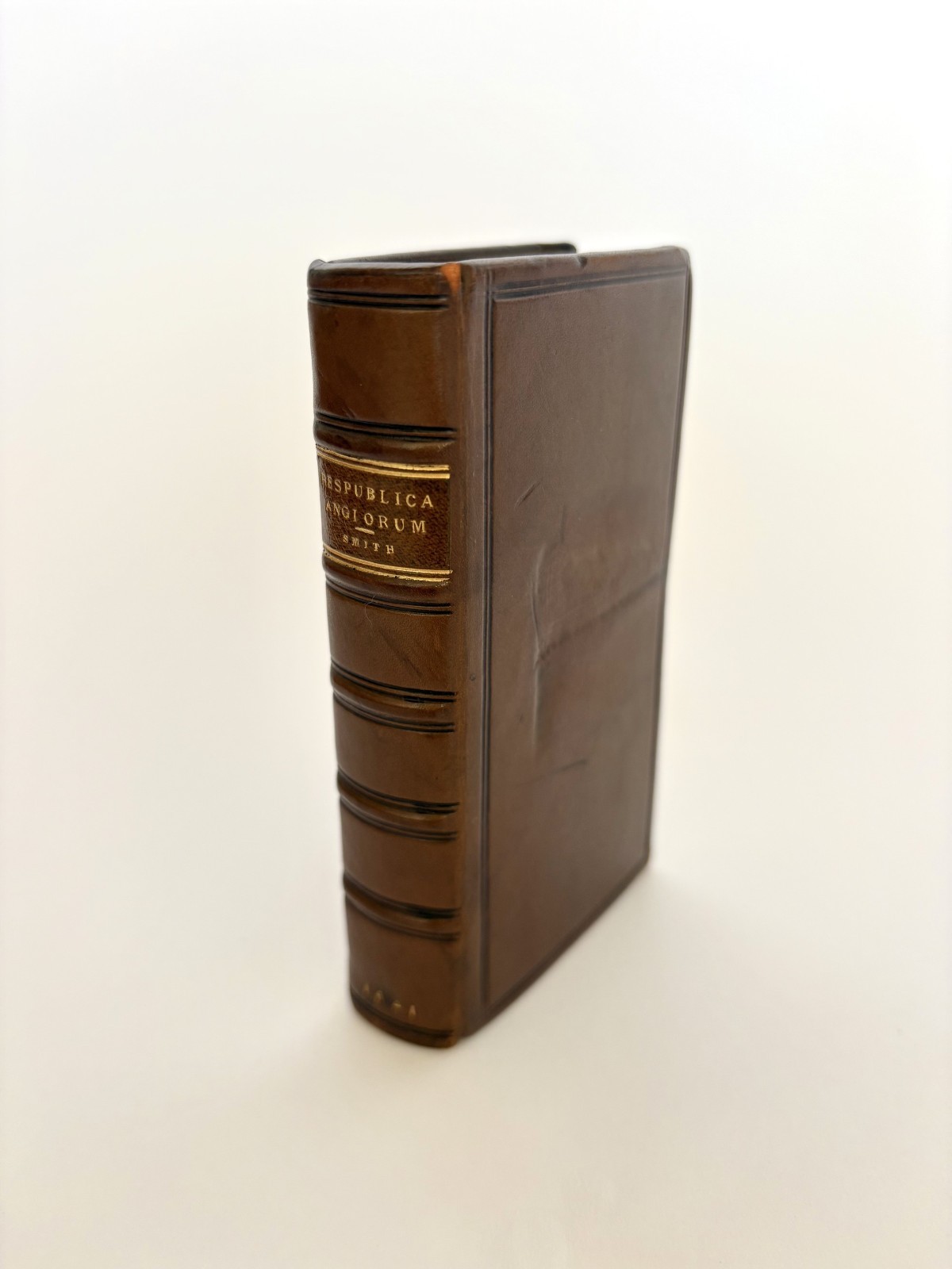 De Republica Anglorum • Thomas Smith • 1641 • Elzevir Press • 12mo