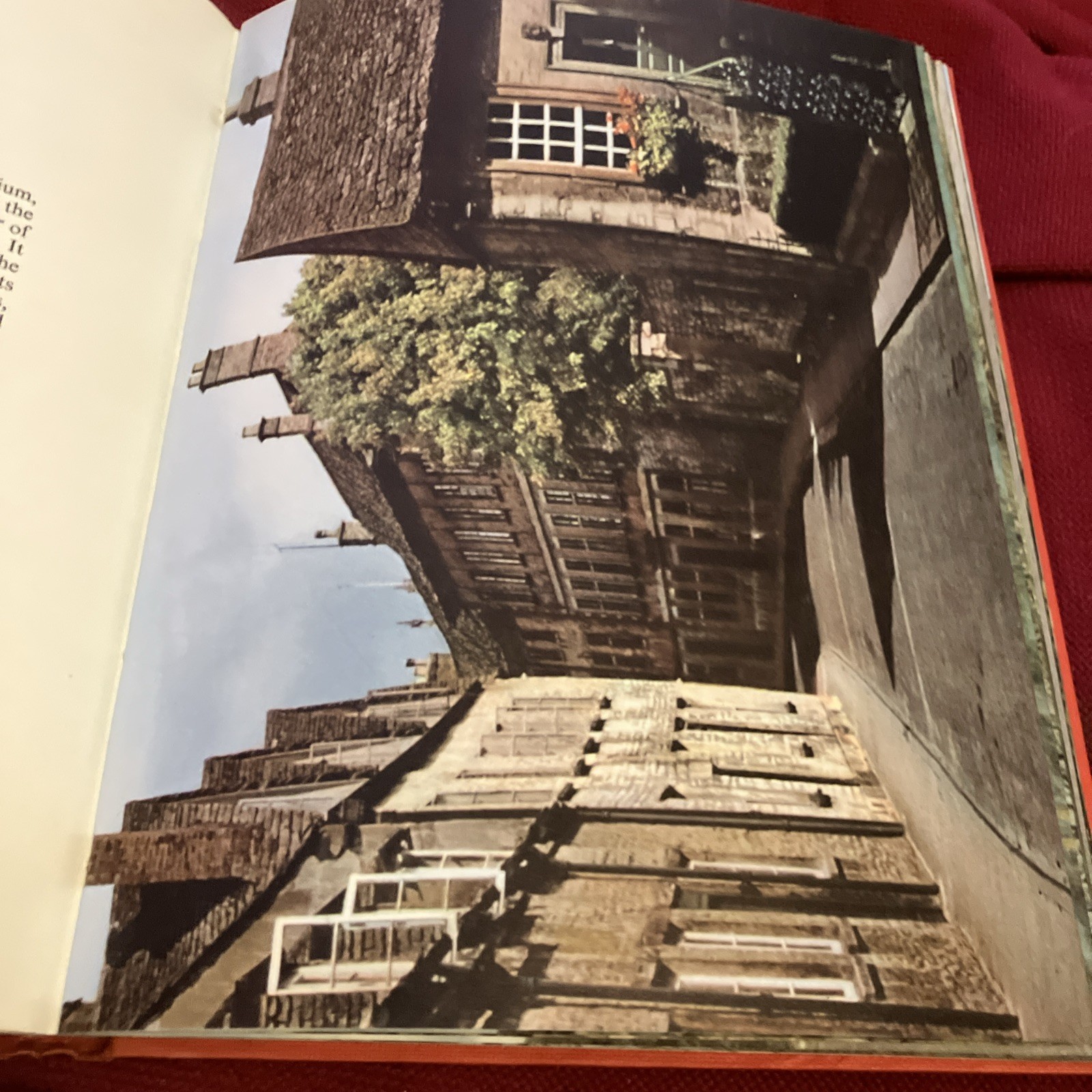The Cotswolds in Colour John Bledlow B T Batsford FB4
