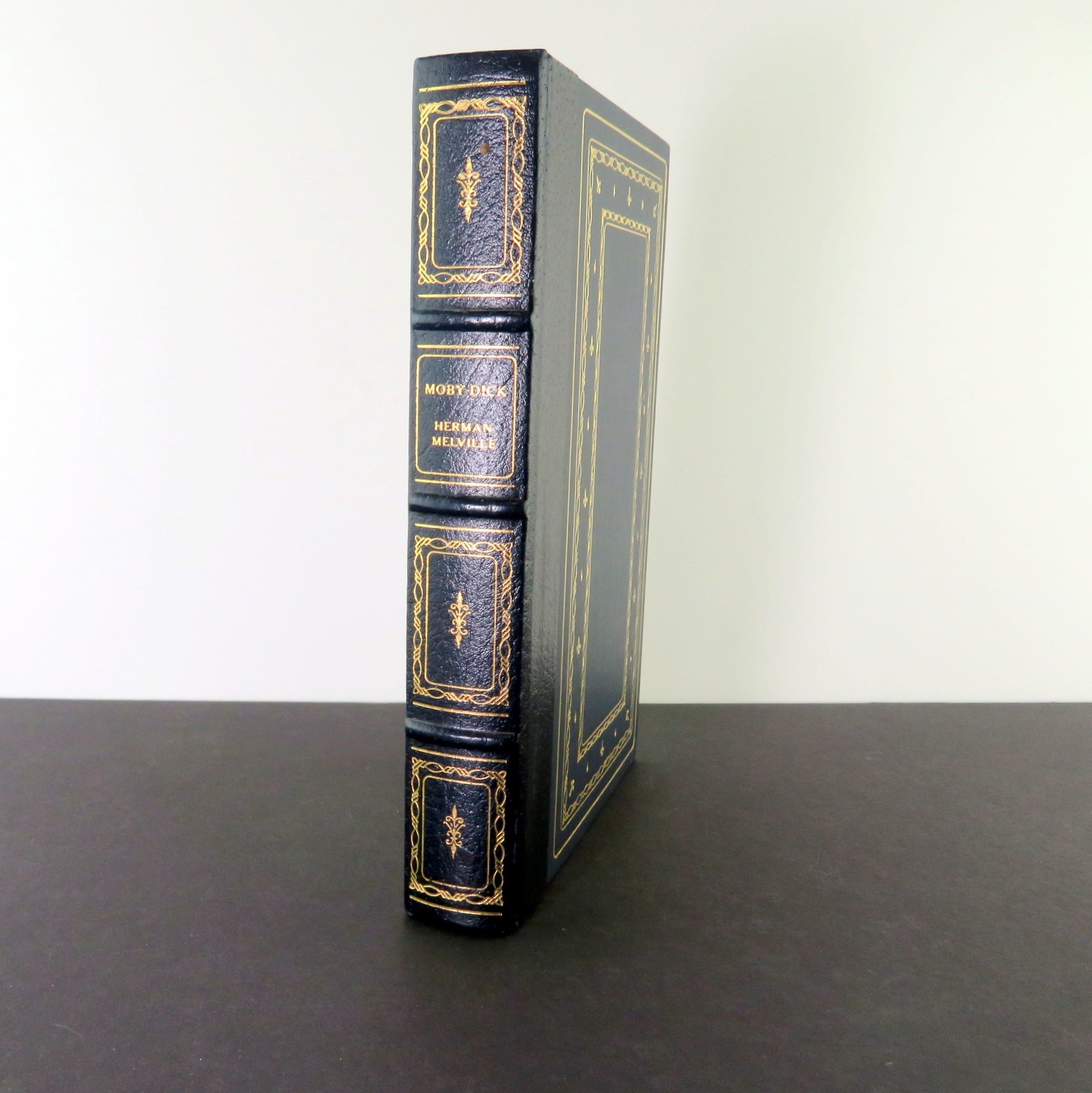 Moby Dick, Herman Melville, 1981 Oxford University Press 1/4 Leather