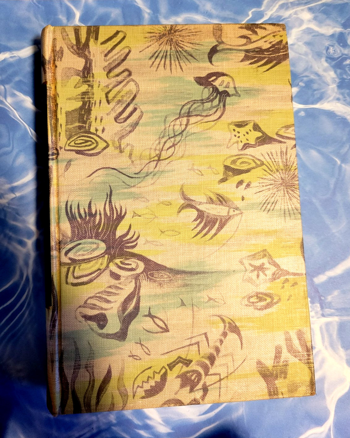Antique 1946 TWENTY THOUSAND LEAUGES UNDER THE SEA novel by Jules Verne