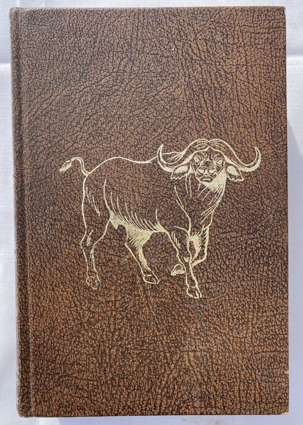 Hunting African Buffalo Jim Rikhoff Amwell Press big game Hunting Hunters Africa