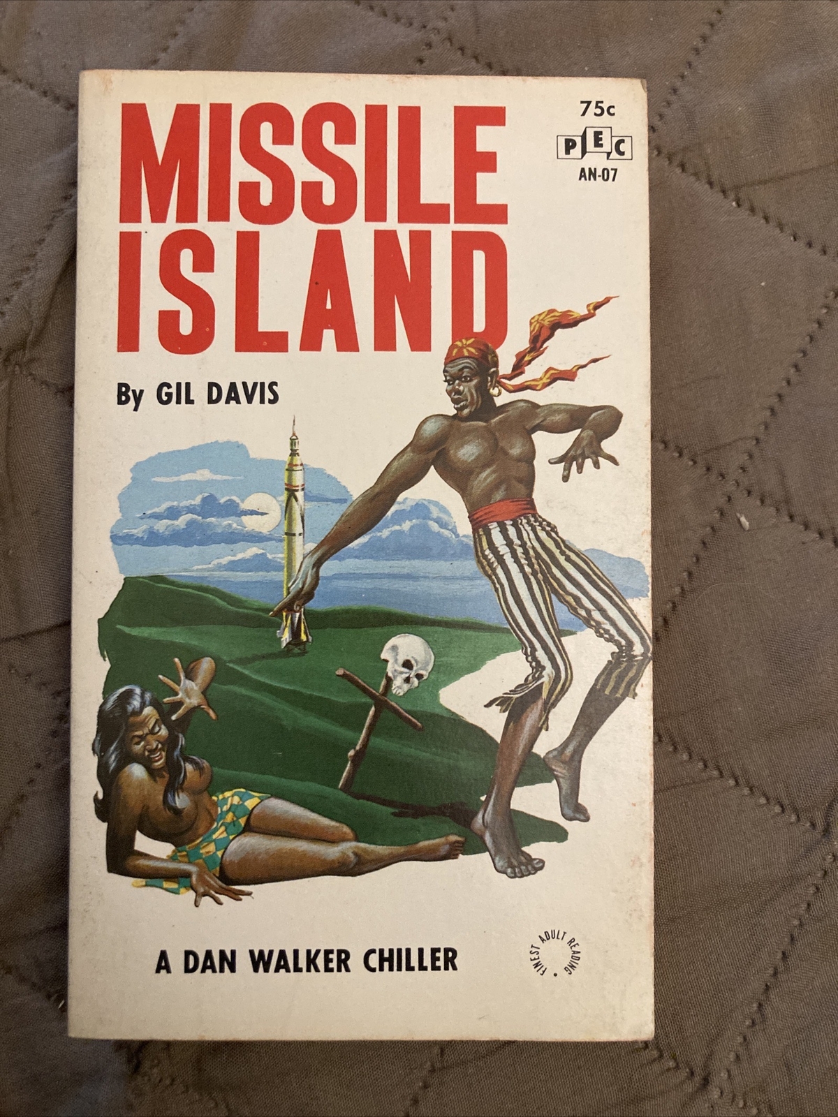 Sleaze gga Spy Vintage Pb, Missile Island by Davis, PEC AN07, pbo 1967, VG+