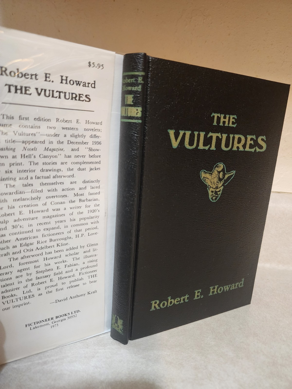 THE VULTURES & HELL’S Robert E. Howard WESTERN 1st Edition thus STORIES Fantasy