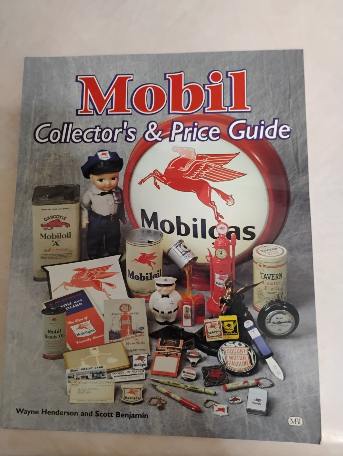 Mobile Collector’s and Price Guide by Wayne Henderson (Trade Paperback)