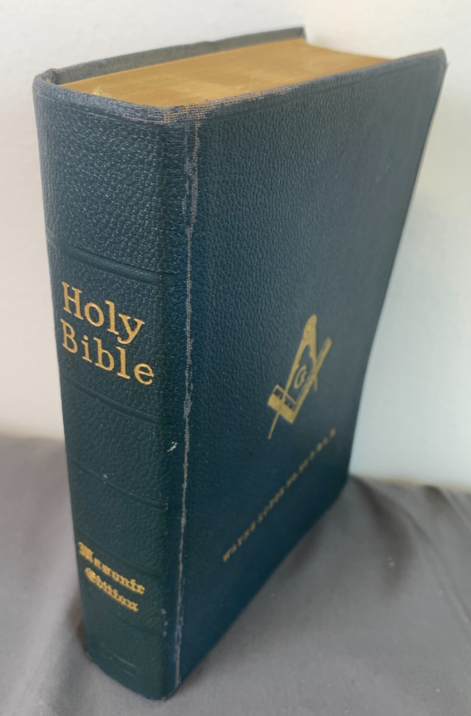 1940 HOLY BIBLE Masonic Edition SOLOMAN TEMPLE Illustrated A.J. Holman Company