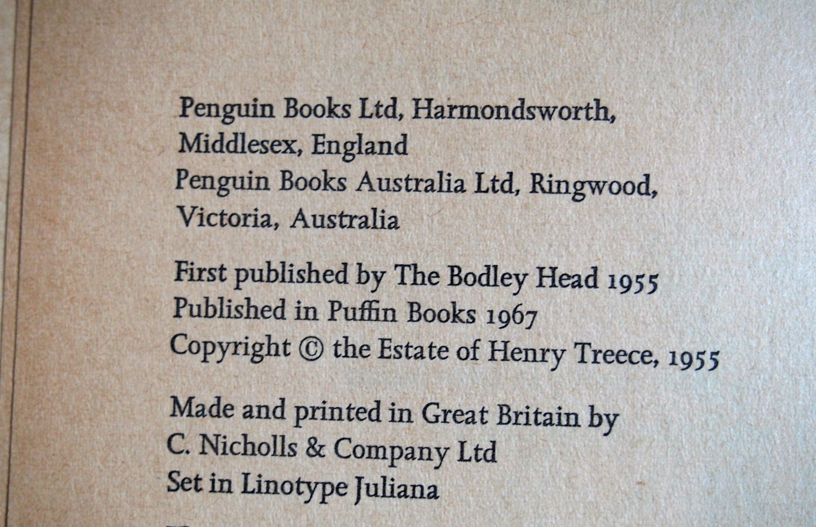 HENRY TREECE / VIKING’S DAWN / PAPERBACK / FIRST PUFFIN BOOKS EDITION 1967