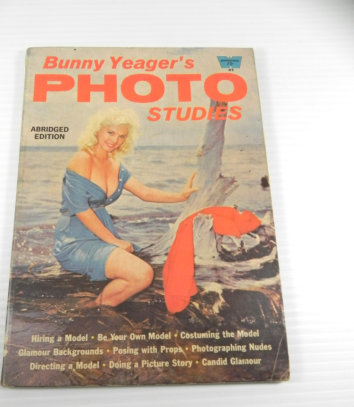 Bunny Yeager’s Photo Studies 1963 GLAMOUR PHOTOGRAPHY VG Pinup Digest Mag