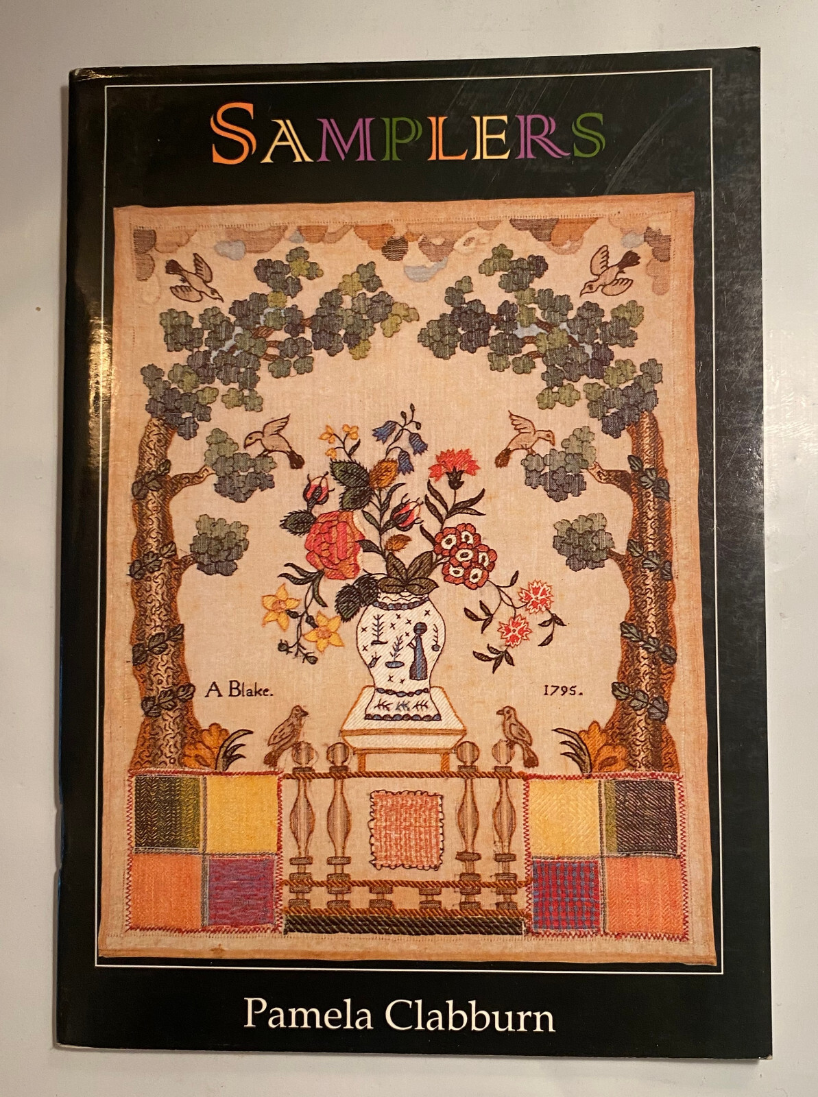 Shire Library SAMPLERS by Pamela Clabburn 2000
