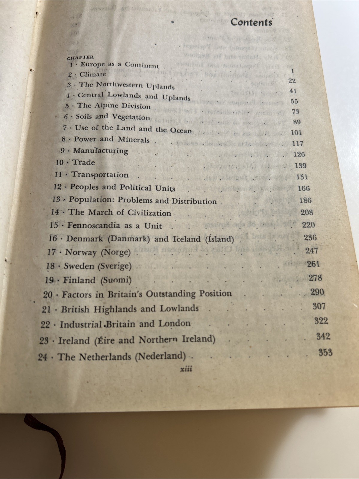 1952 Book ? Europe Geography Climate Economy Valkenburg h2915