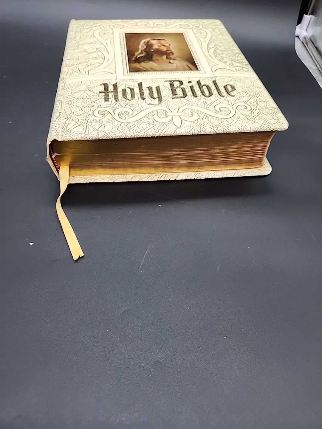 John A. Hertel Standard Refnc King James Bible Red Letter Edition 1963-64 HC