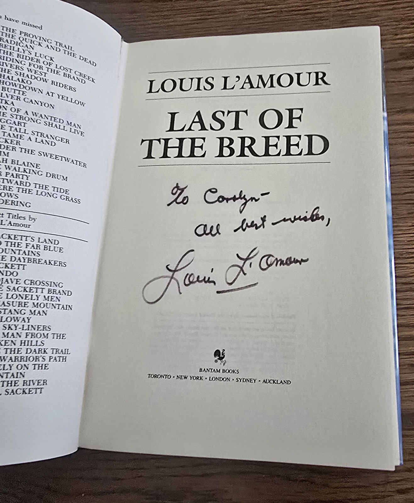 SIGNED Last of the Breed ~ LOUIS L’AMOUR ~ (1986) 1st. F/F w/Brodart Protector