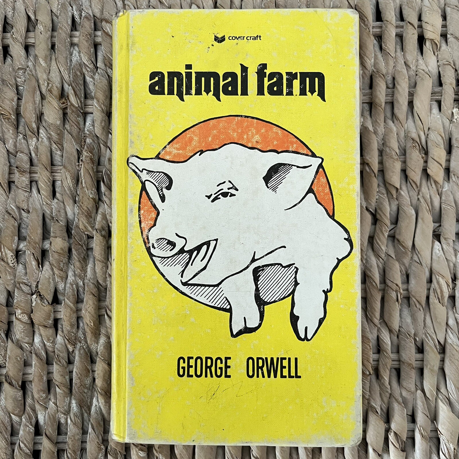 ANIMAL FARM GEORGE ORWELL HB 1946 Cover craft Yellow Pig Cover