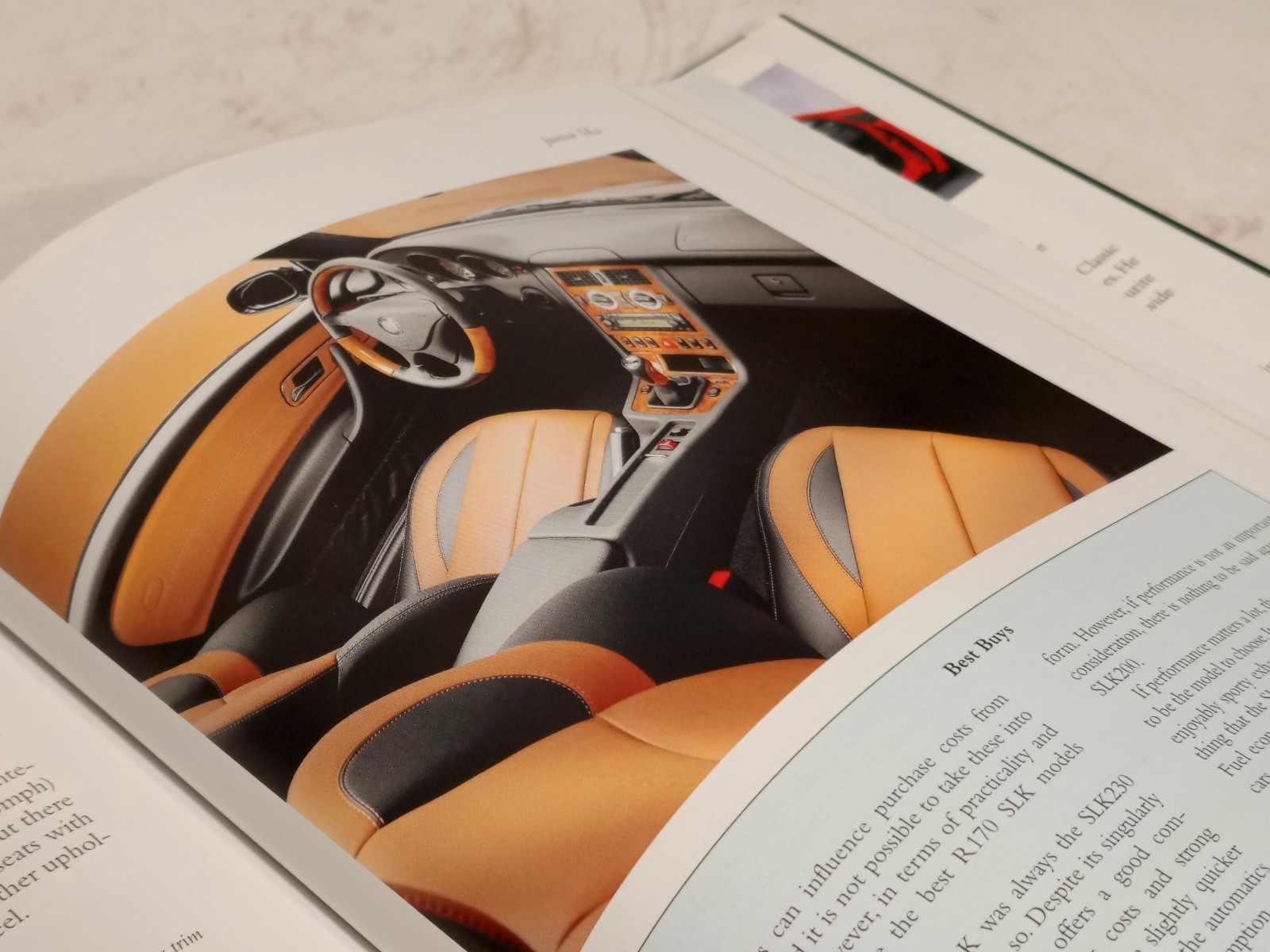 Vintage ‚Mercedes-Benz Cars of the 1990s‘ hard coffee table book by James Taylor
