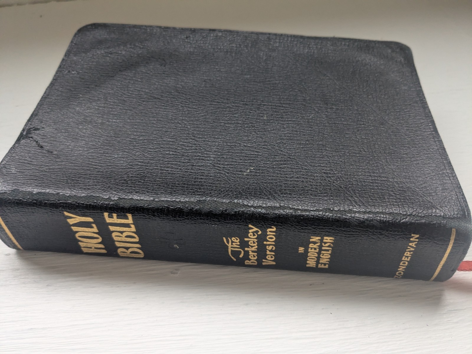 Black Leather The Berkeley Version in Modern English Bible Vintage 1962