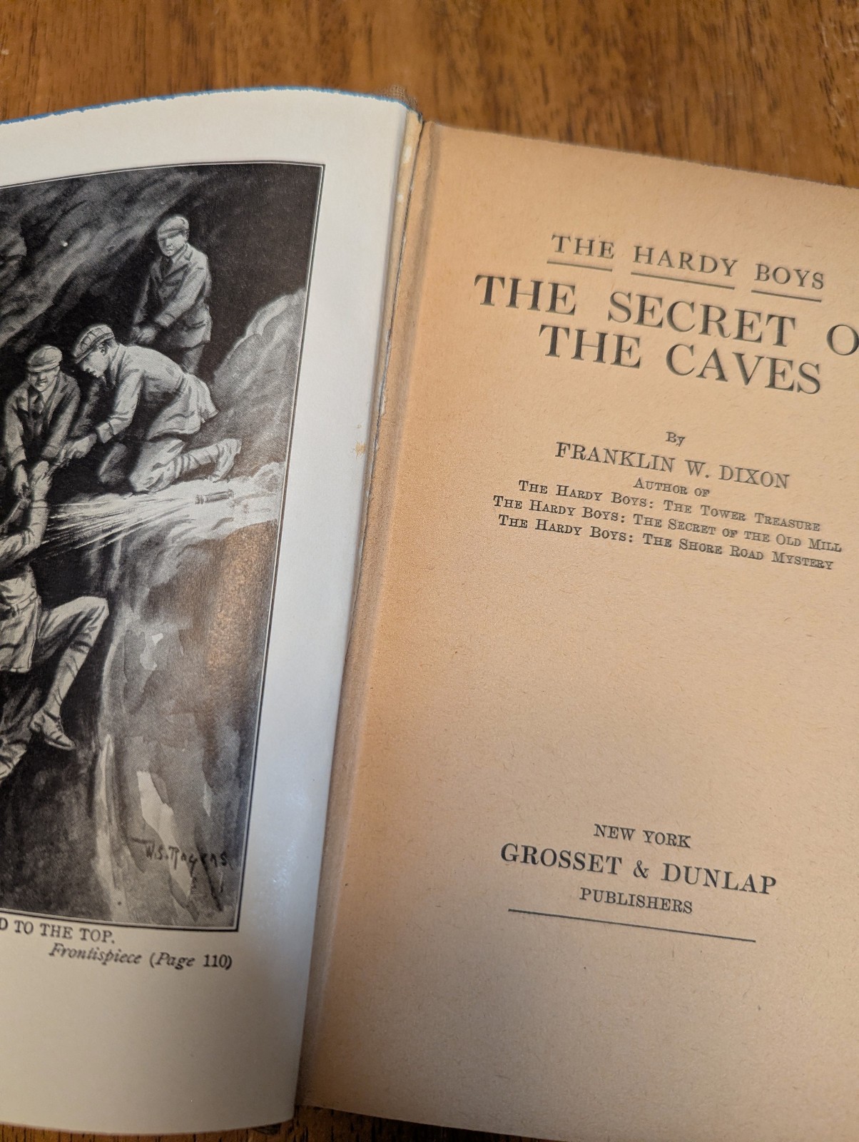 Lot Of 9 Hardy Boys Mystery Books by F.W. Dixon copyright through 1920s to 1940s