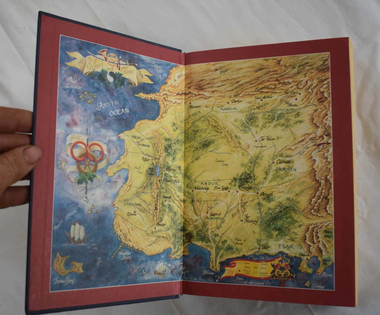 A Memory of Light by Robert Jordan Auto SIGNED First Edition Book