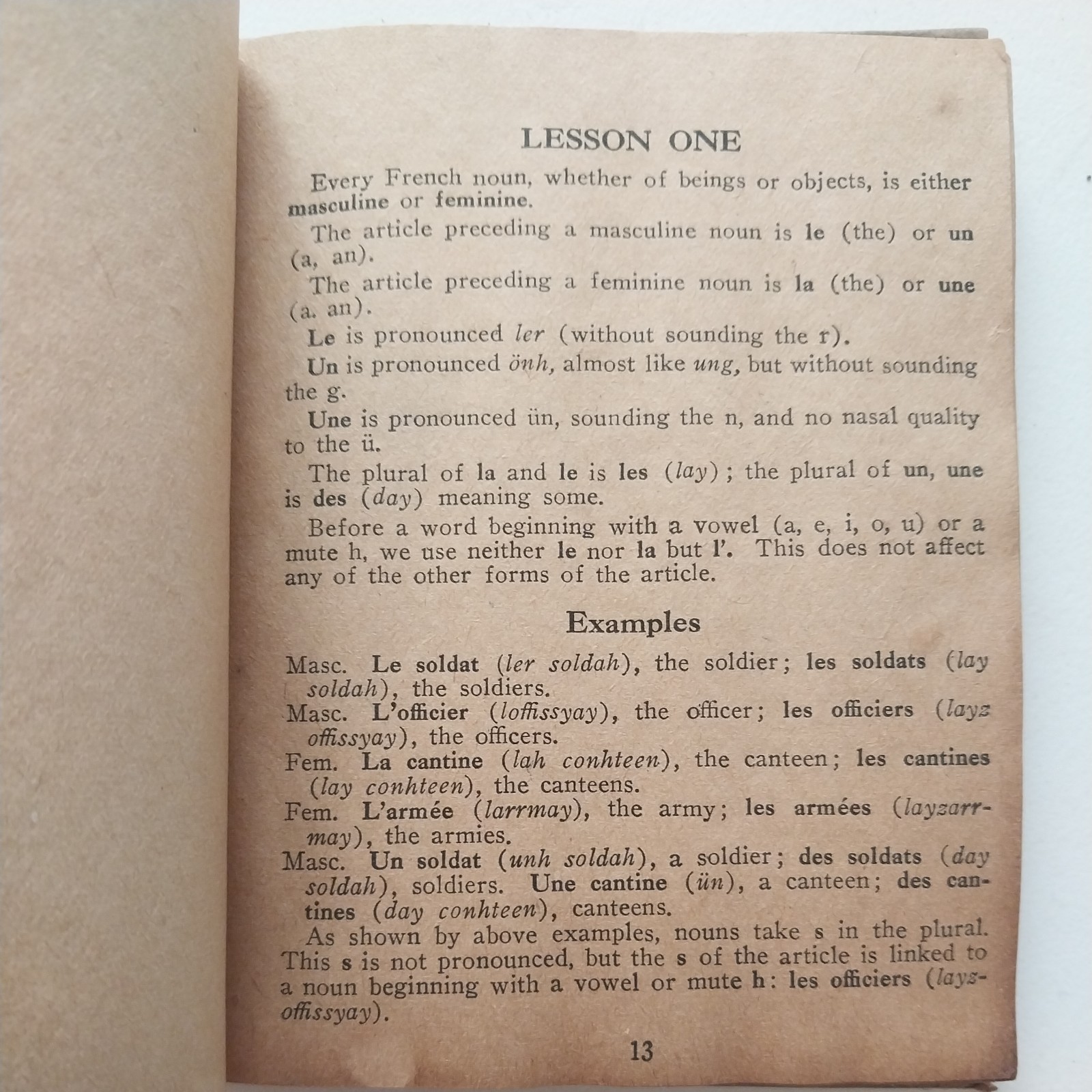 WW1 „SPEAK FRENCH: A BOOK FOR THE SOLDIERS“ 1917 with soldiers inscription