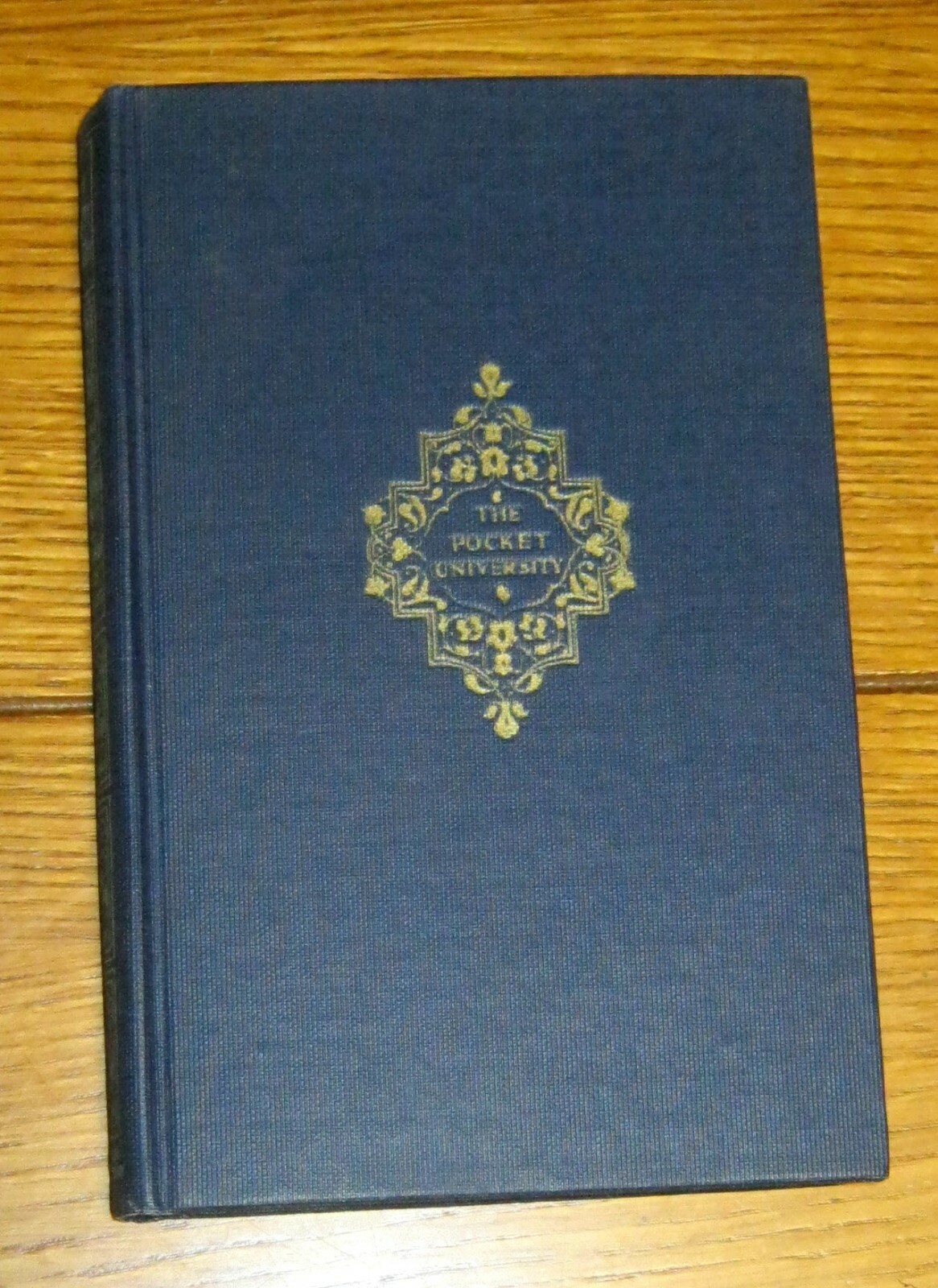 The Pocket University The Guide To Reading Volume 23 1924 224 pages