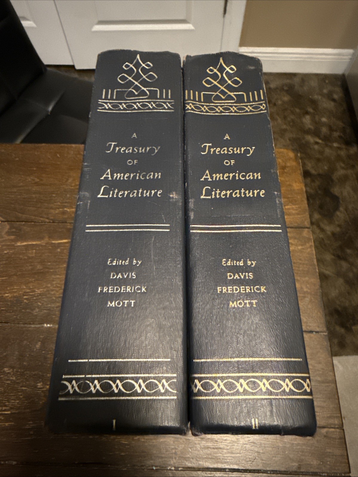 A Treasury of American Literature Vols 1 & 2 Edited by Davis/Frederick/Mott 1955