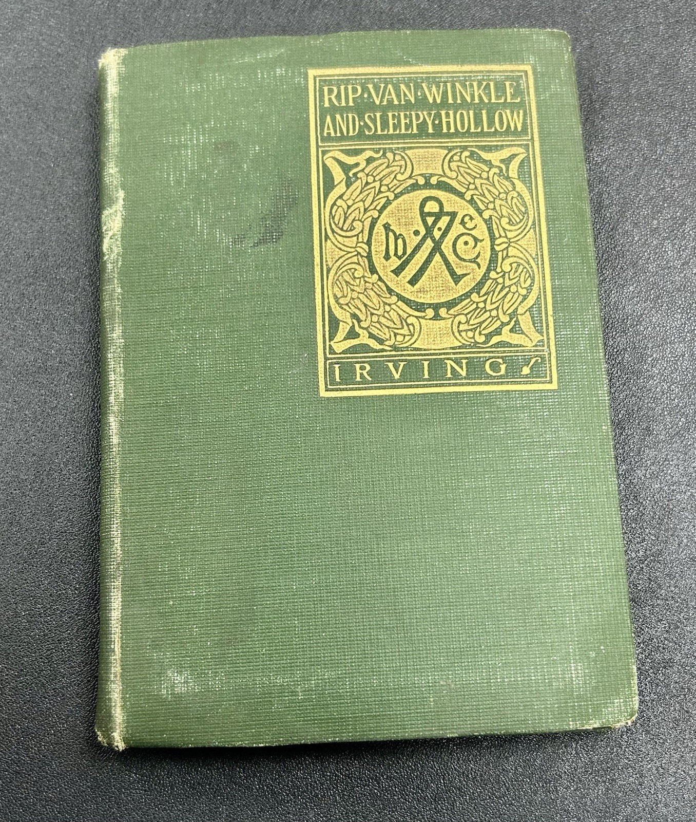 1900 Rip Van Winkle and Sleepy Hollow – Irving – HM Caldwell Co.