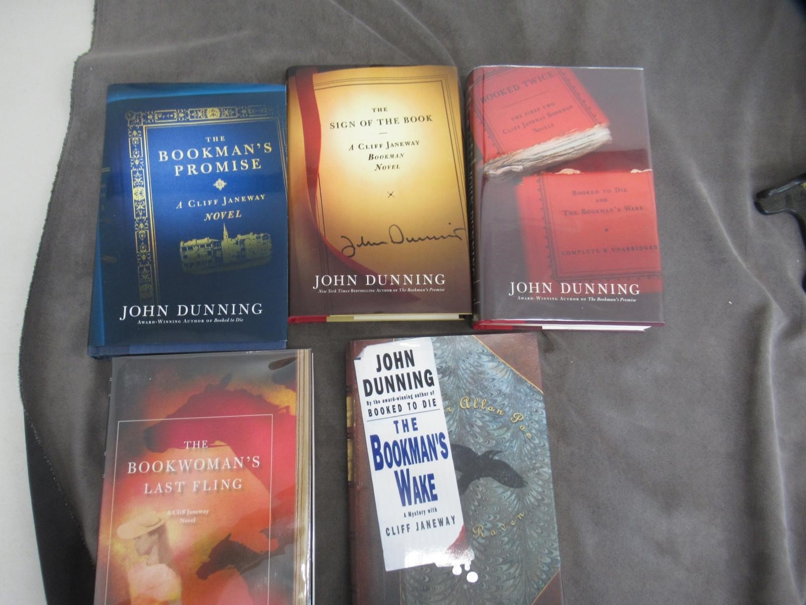 5 Signed 1st ed JOHN DUNNING Bookman Cliff Janeway Novels HCDJ rd12