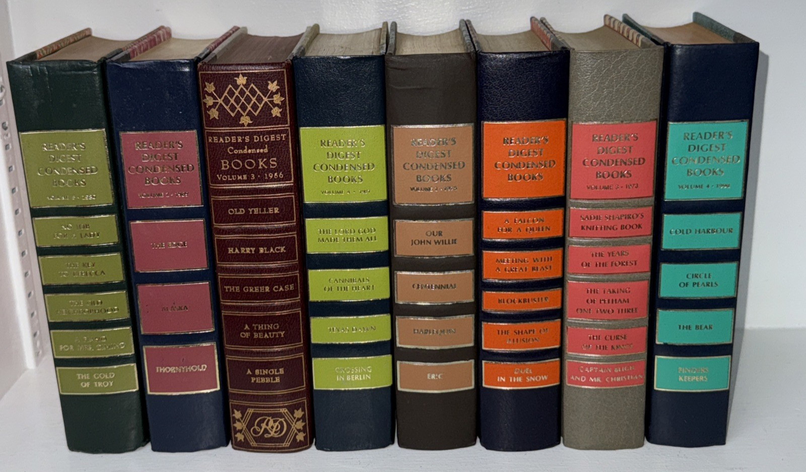 Readers Digest Book Lot Of 8 Multicolor Staging Decor Displayed HC Vtg Colorful