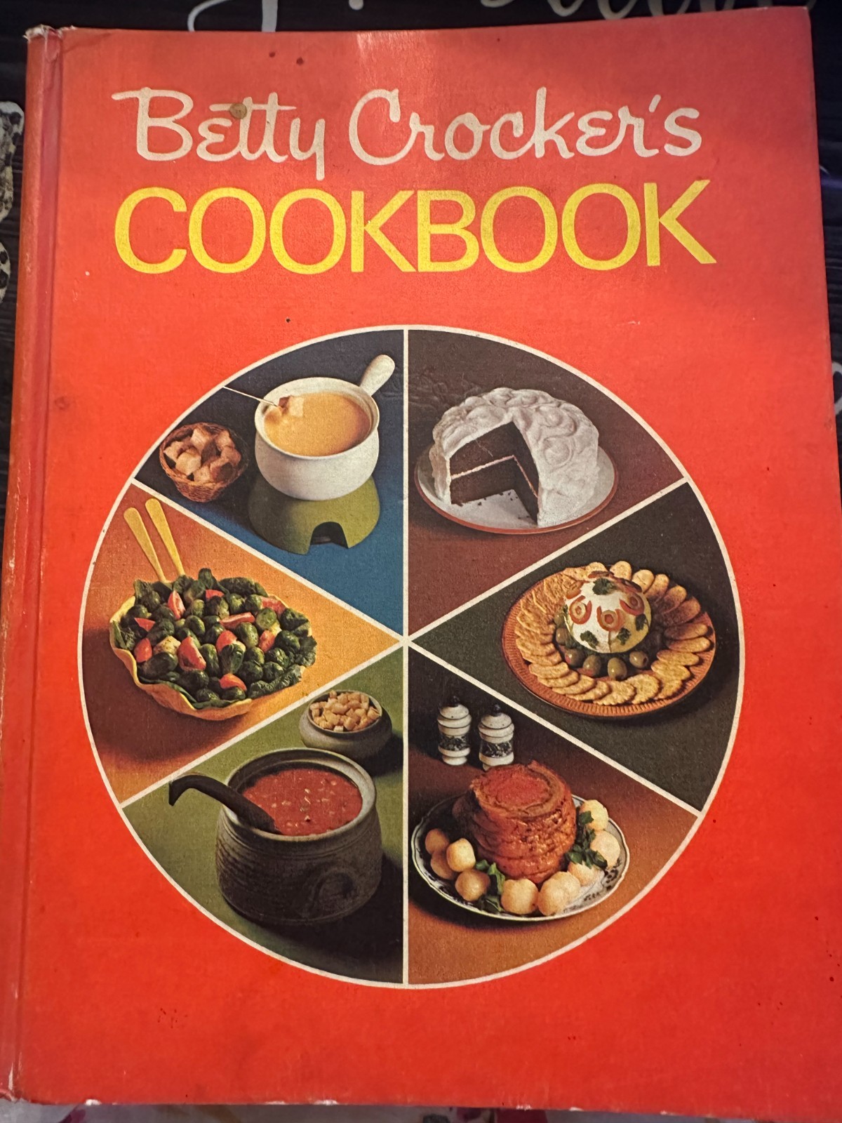 Betty Crocker Cookbook Hardcover 21st Printing Red Pie Cover Vintage 1969 1974