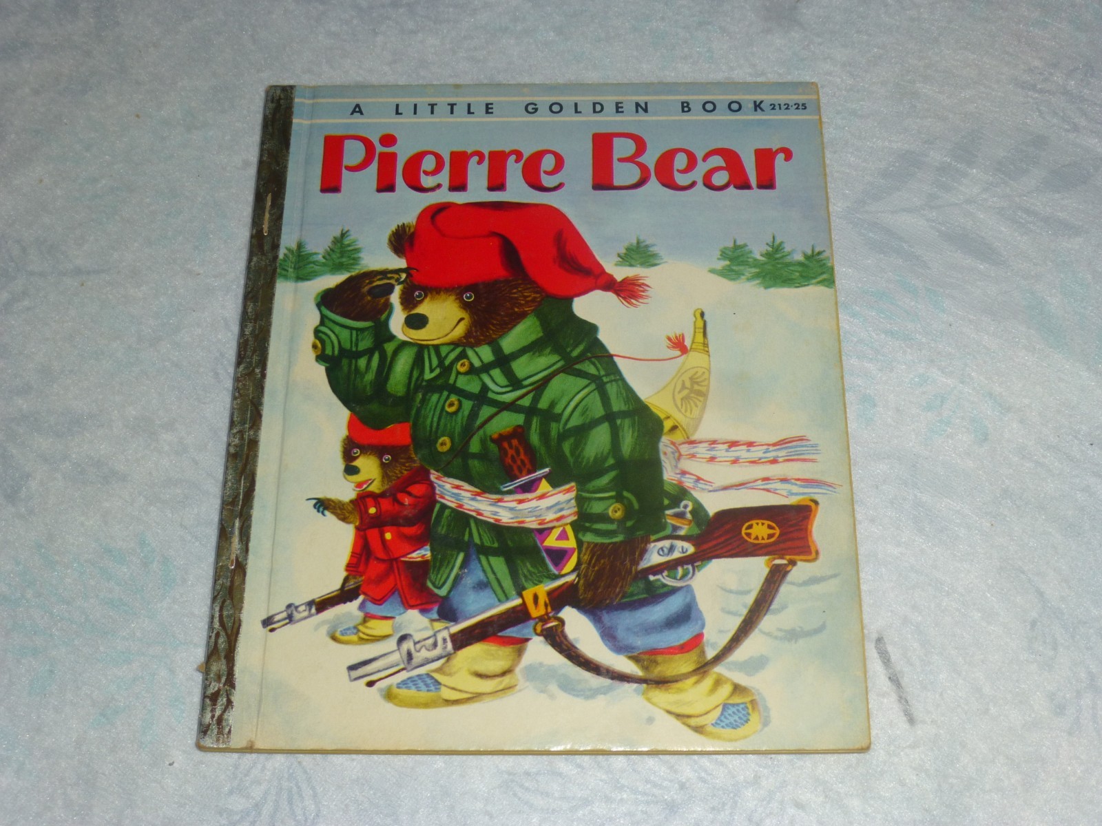 1954 RARE PIERRE BEAR „A“ ed. Little Golden Book #212, Richard Scarry Nice!