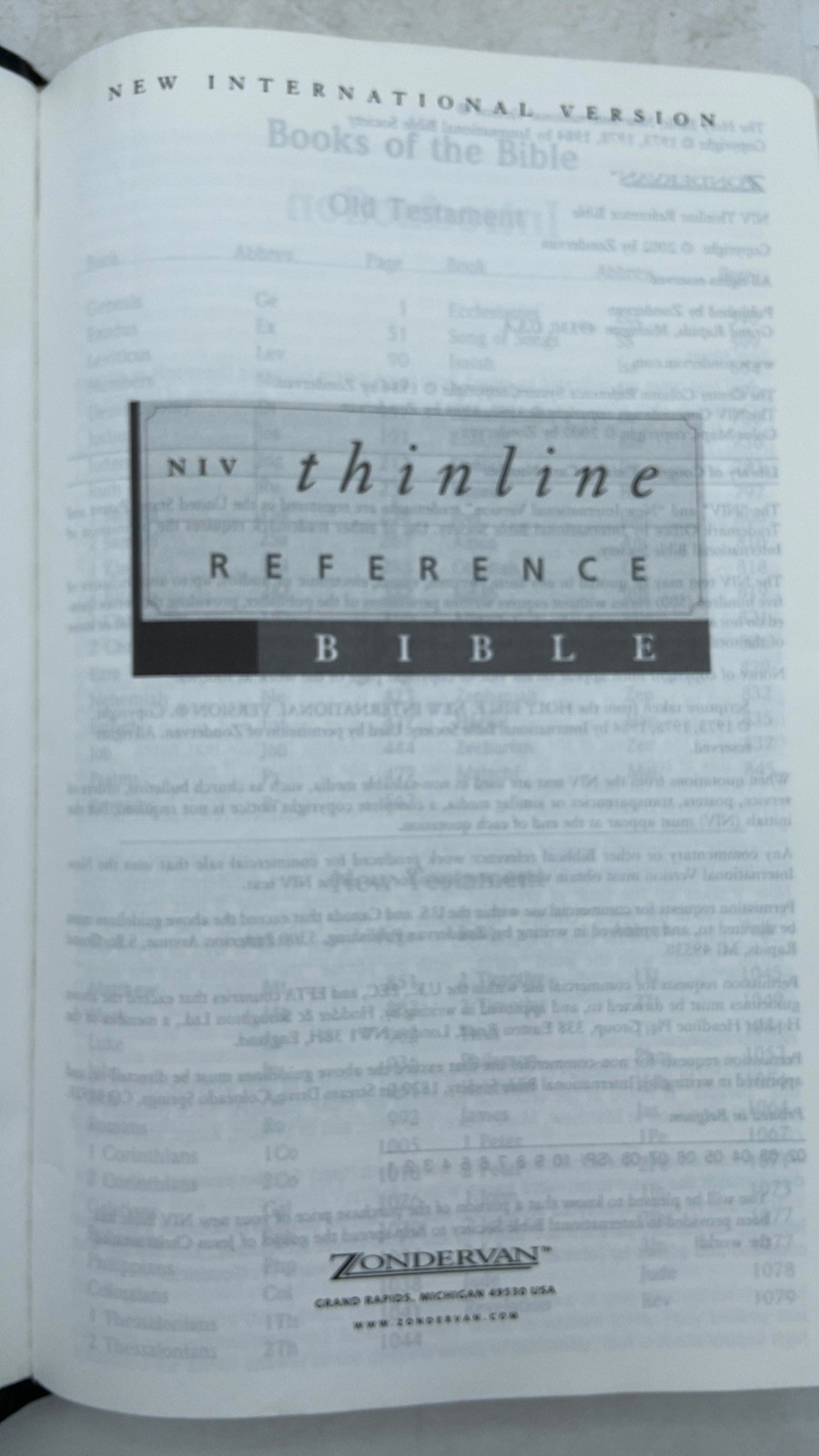 NIV Thinline Reference Bible Hardcover 2002
