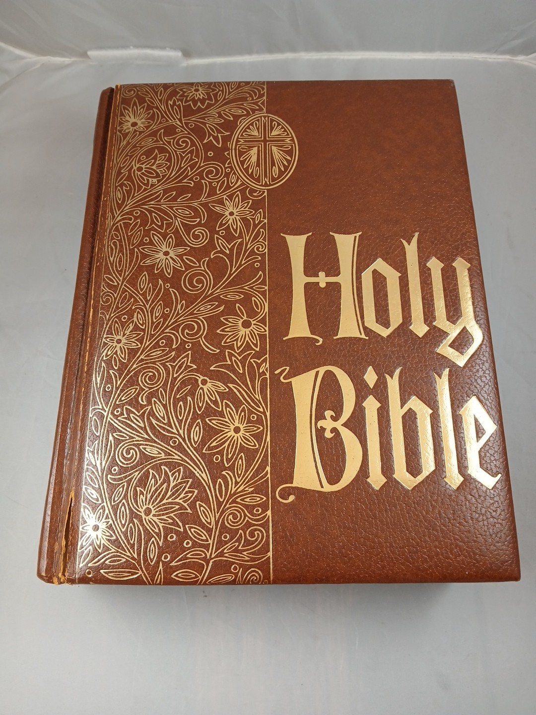 Vintage Holy Bible King James Version KJV Red Letter Heirloom Family Bible 1971