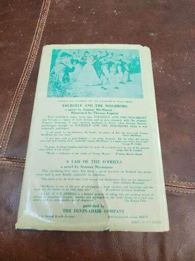 THE STORY OF THE IRISH RACE by Seumas MacManus – 1980 – Ireland – History