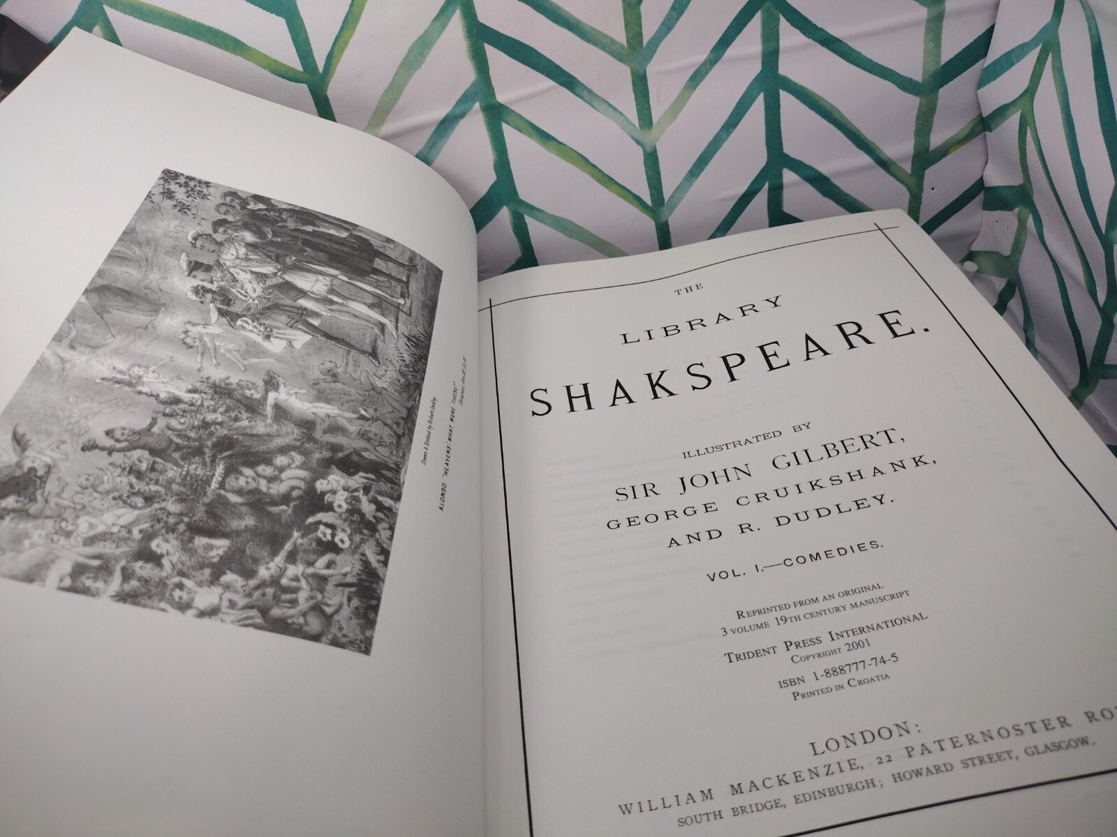 MILLENNIUM EDITION THE LIBRARY SHAKESPEARE TRIDENT PRESS INTERNATIONAL BOOK