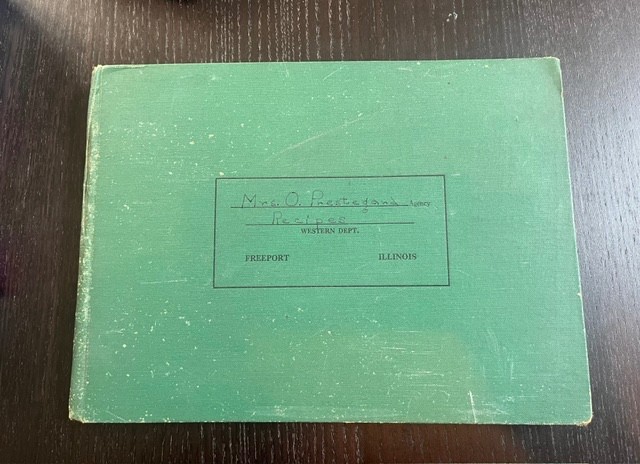Vintage 60s HANDWRITTEN & Clipped Recipes Cookbook – Legible, Neat – Illinois