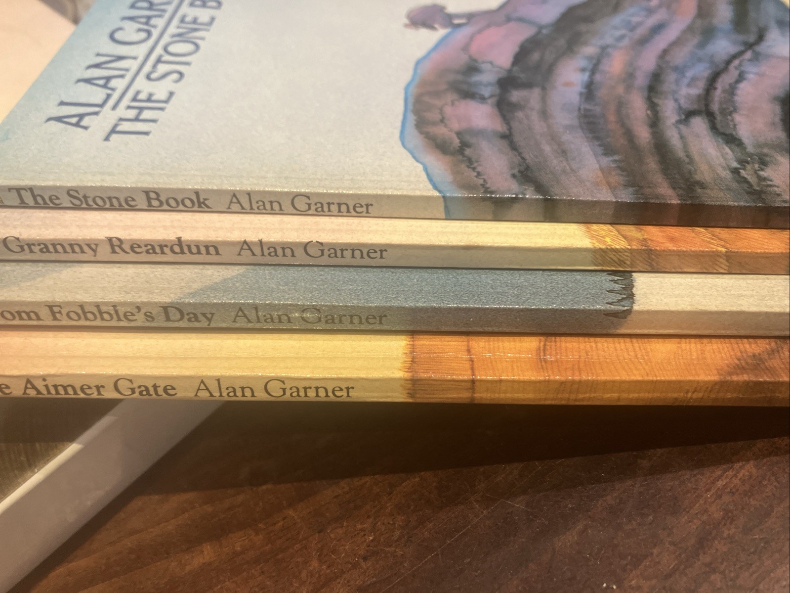 THE STONE BOOK QUARTET – Alan Garner Set Paperbacks in Slipcase Lions 1979 PB