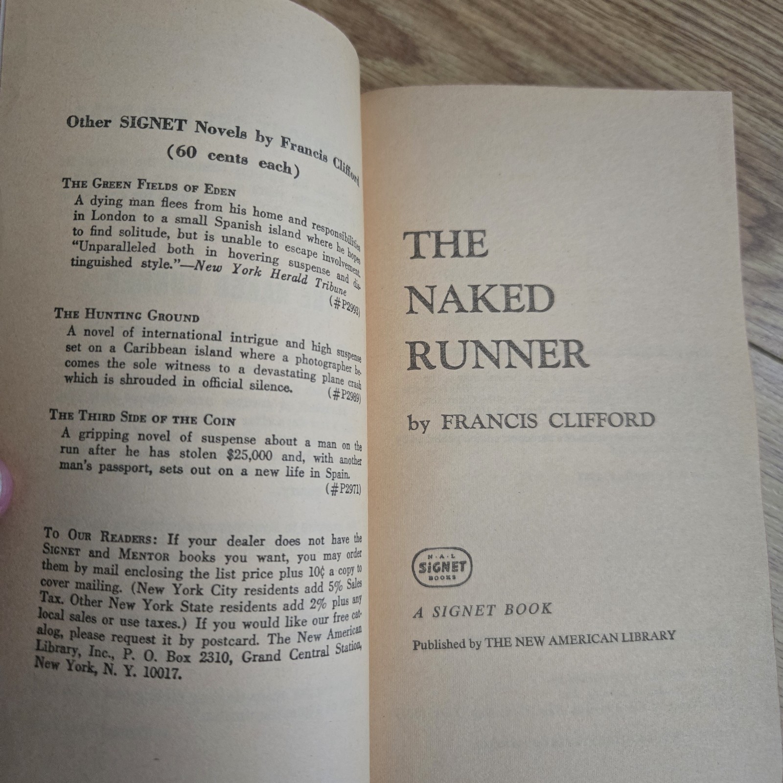 The Naked Runner (PB Signet 1967) Francis Clifford Thriller Spy Novel SINATRA