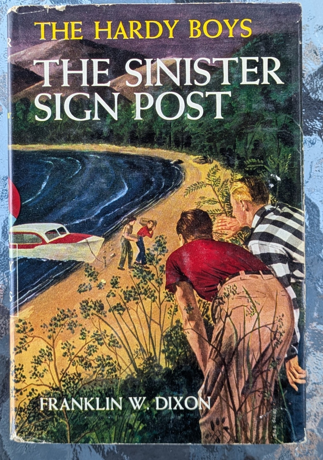 Hardy Boys #15: The Sinister Sign Post w/Dust Jacket, 1950’s