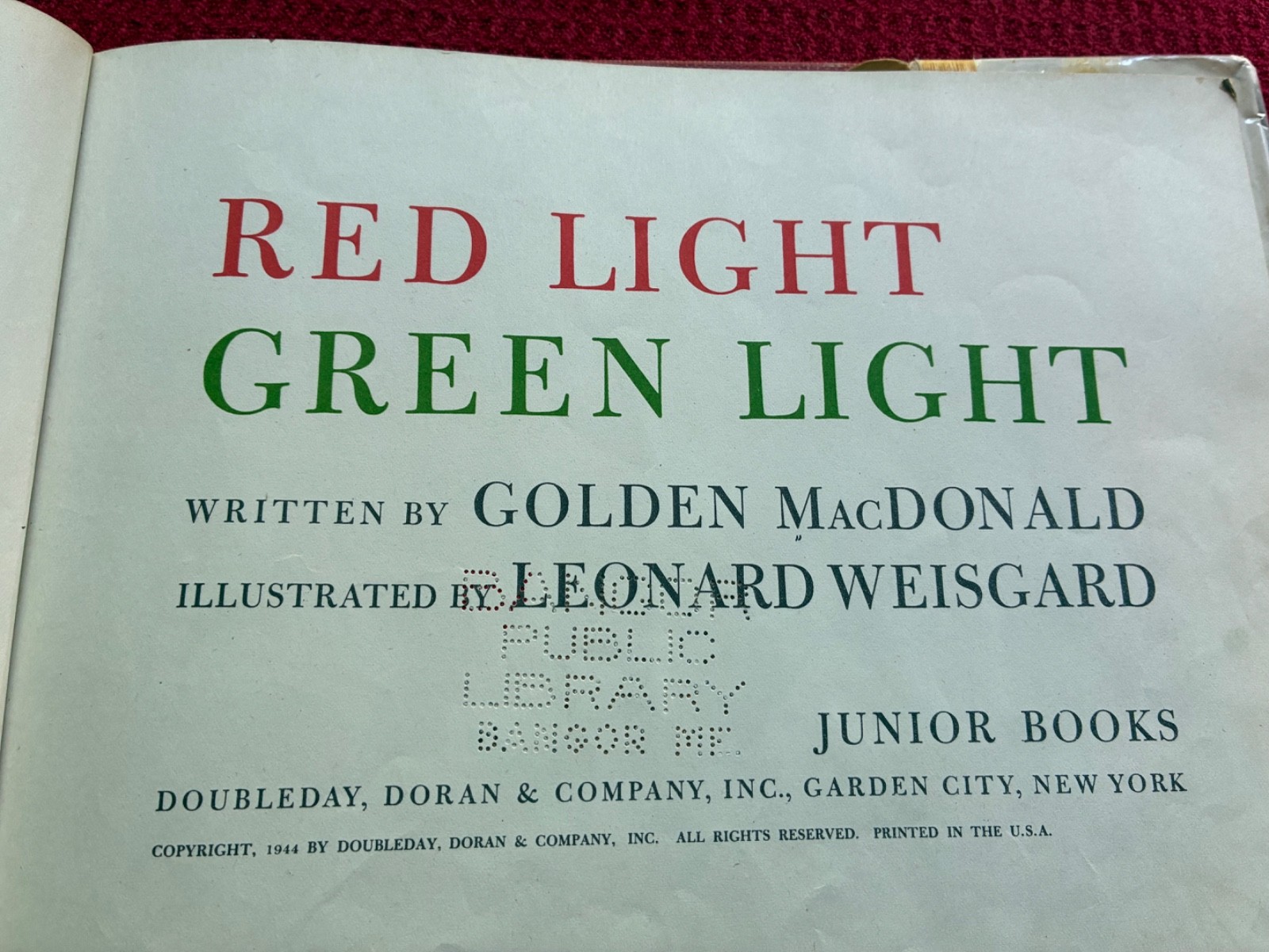 Red Light Green Light Margaret Wise Brown Weisgard Doubleday 1944 1st Ed Cloth