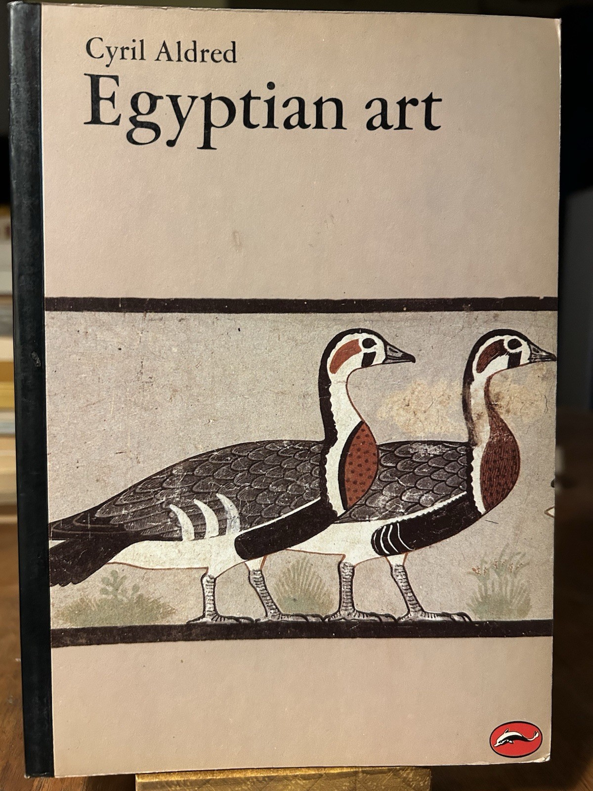 Egyptian Art In The Days Of The Pharaohs Cyril Aldred (Thames And Hudson 1980)