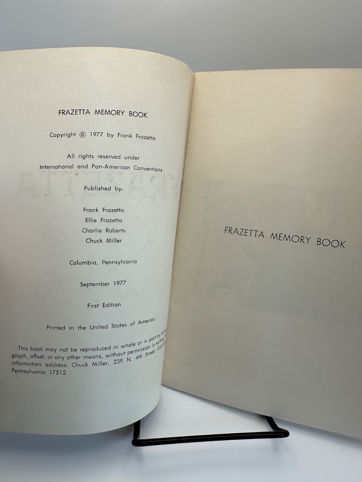 FRAZETTA MEMORY BOOK Frank Frazetta 1977 1st Edition w/ envelope