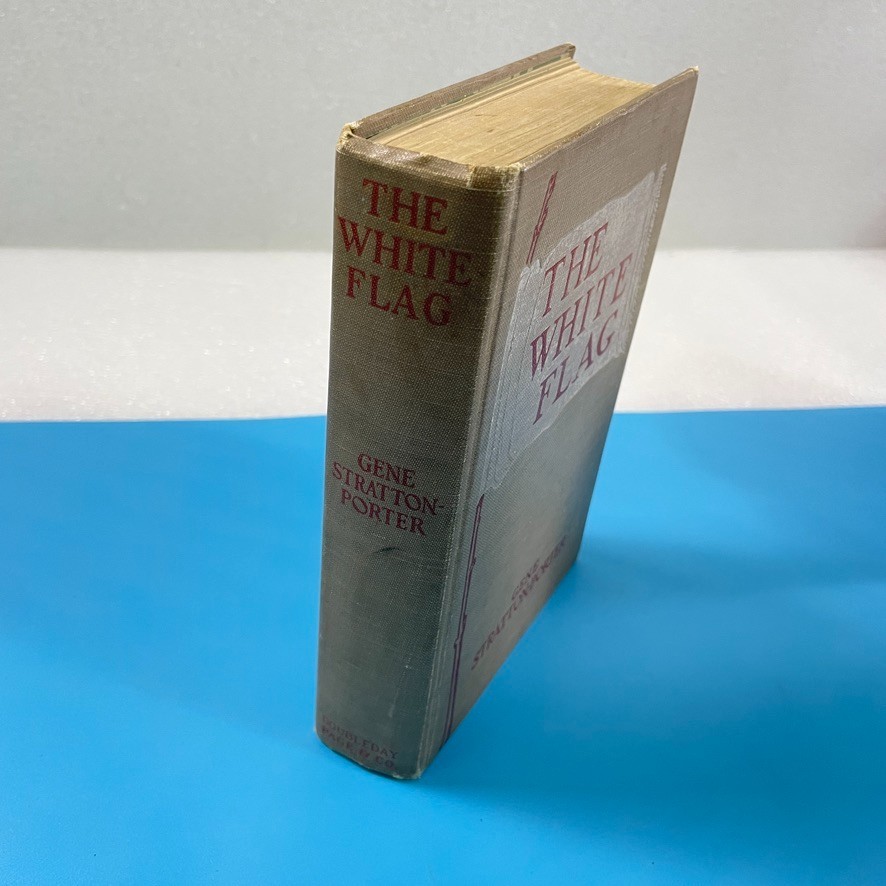 Item is in Very Good condition. May show light shelf wear to covers or edges. Th