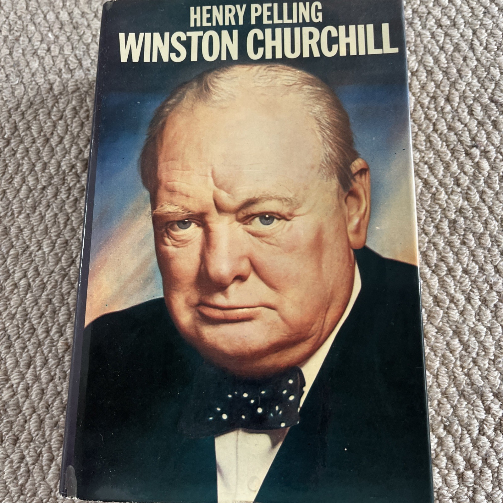 Winston Churchill by Pelling, Henry Hardback Book