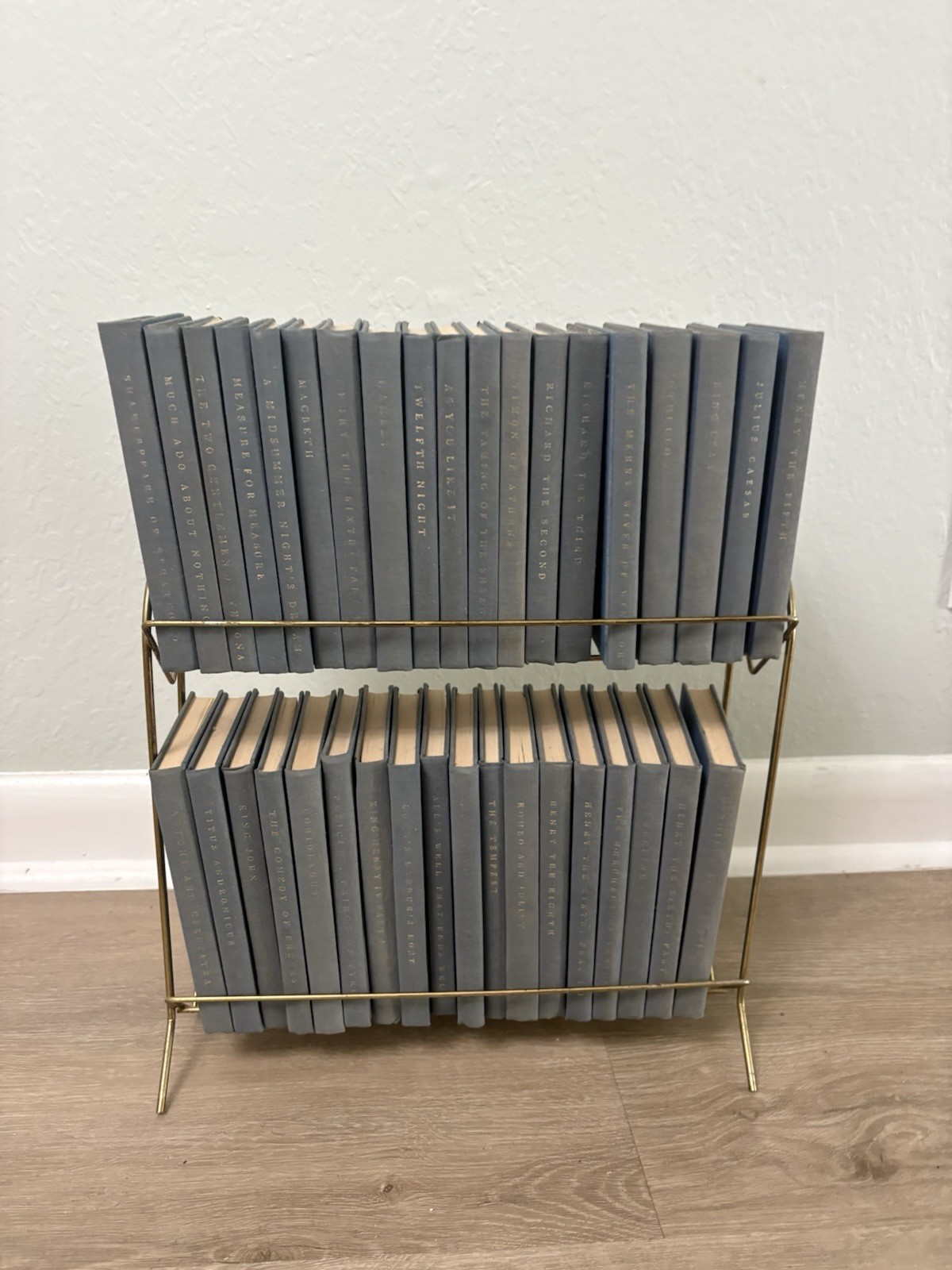 The Yale Shakespeare – Set of 37 Volume Set Hardcover Vintage With Vintage Stand